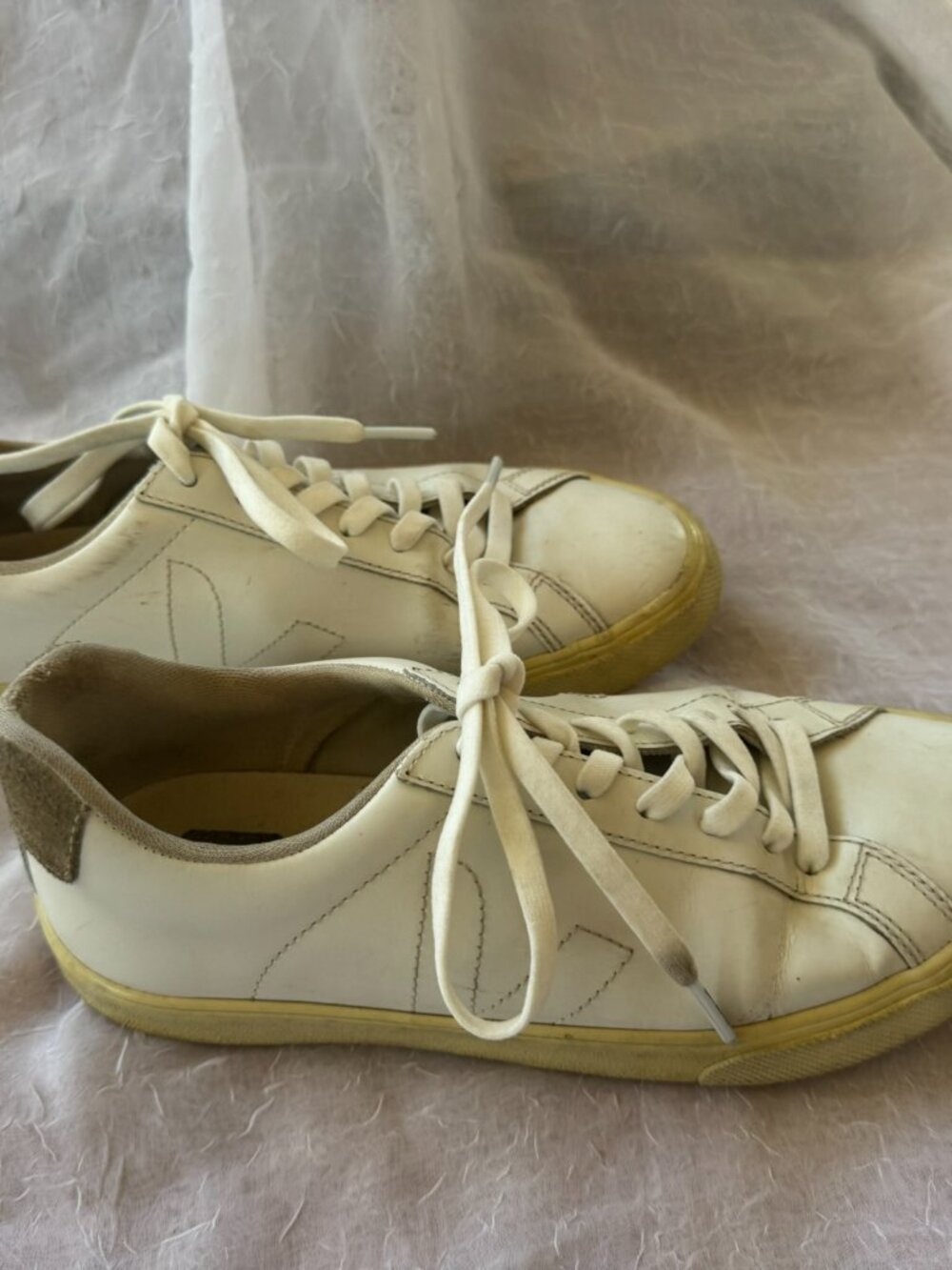 Veja Esplar Leather sneakers size 7 (EUR 37)
